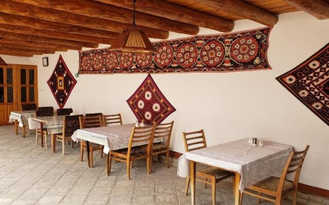 Sarrafon B&B