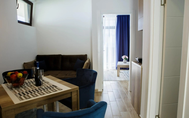 Dvori Sky View E13 Kopaonik - free private parking
