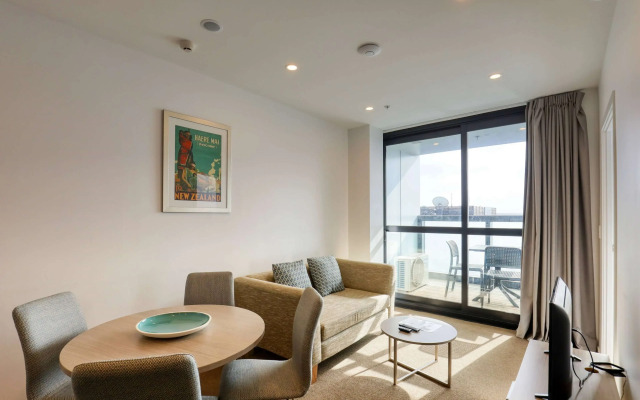 Ramada Suites By Wyndham Victoria Street West
