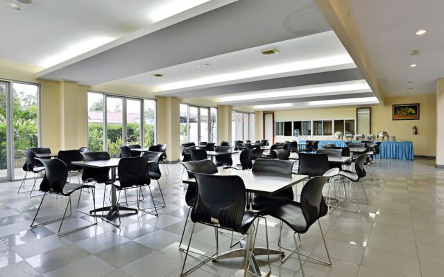 ZEN Rooms Cipayung KM 71