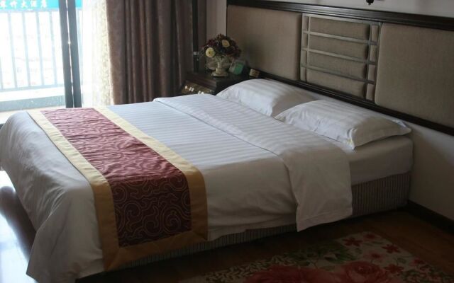 Green Bamboo Hotel