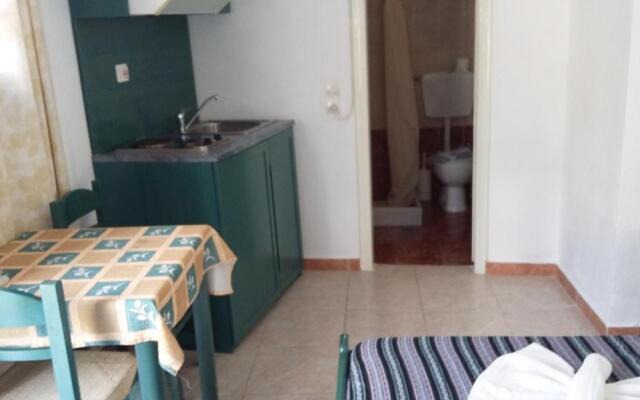 5bedroom villa in perissa beach