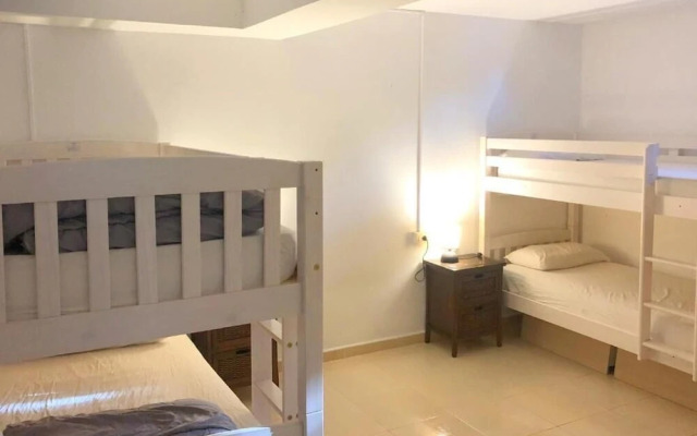 International Surf School & Camp - Hostel