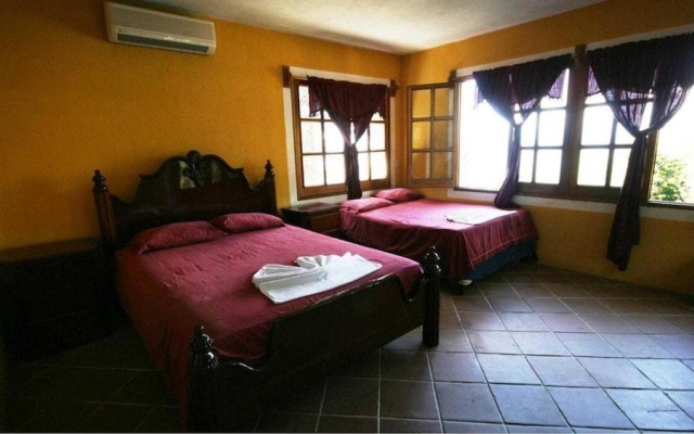 Dennys Beach Resort Hotel