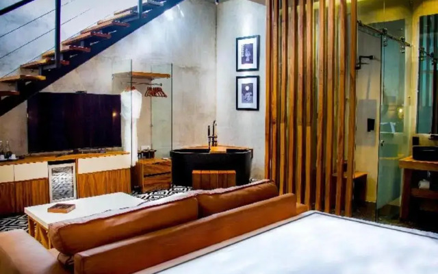 Diez Diez Collection