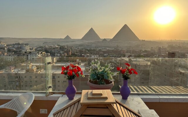 Sun Pyramids View Inn