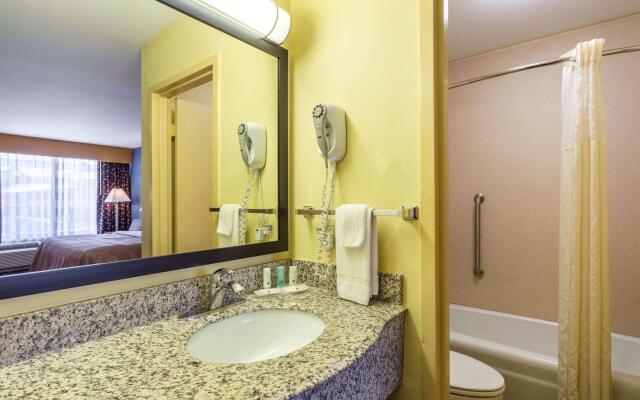 Quality Inn & Suites Baton Rouge West – Port Allen