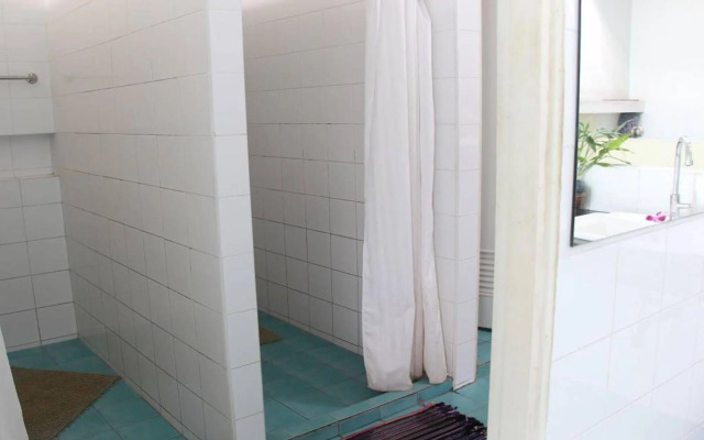 OYO 1054 Phuket Backpacker Hostel