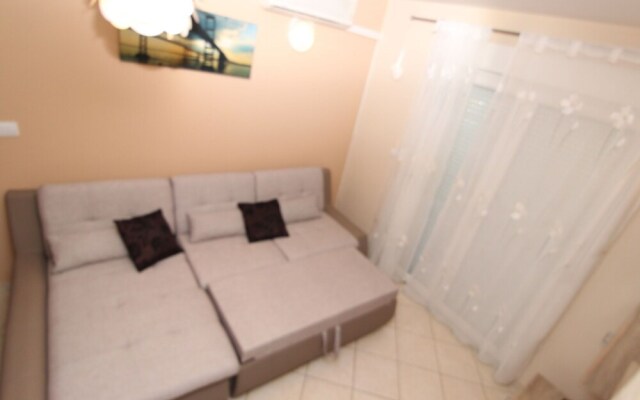 Comfortable Apartment in Zadar With TV