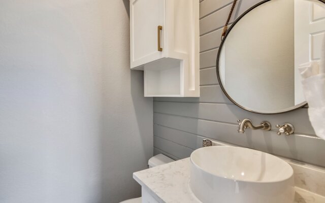 Skin And Bones 4 Bedroom Home