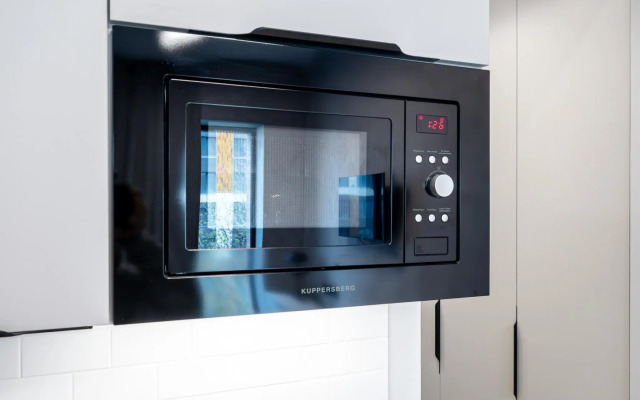 Студия на Набережной Макарова