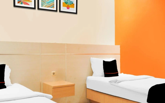 Townhouse Oak Palembang near Palembang Golf Club formerly KR Hotel – Guest Rooms – Palembang