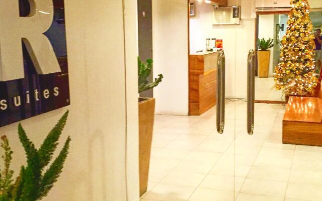 R Suites & Cafe