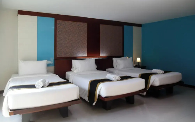 Convenient Grand Plus Hotel Suvarnabhumi