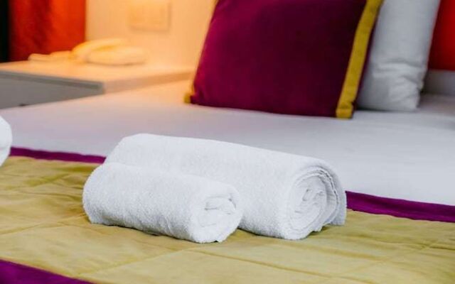 Orange Owl Hotel