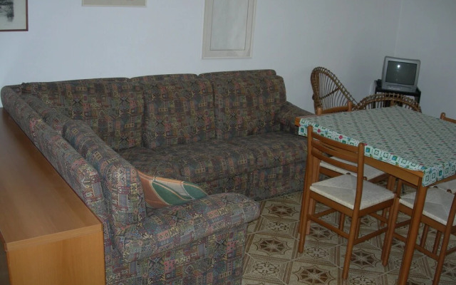 Enjoy the Pool at our Cozy Flat