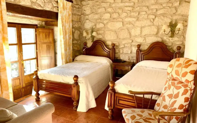 Hotel Tres Coronas de Silos