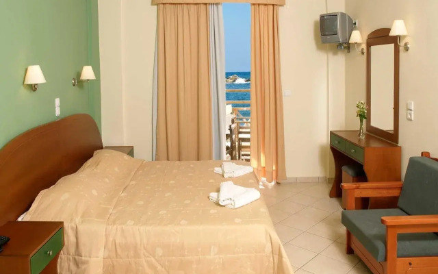 Porto Kalamaki Hotel