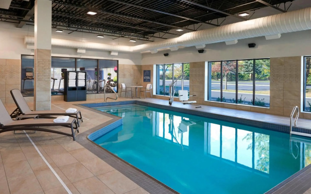 Four Points by Sheraton Hamilton - Stoney Creek