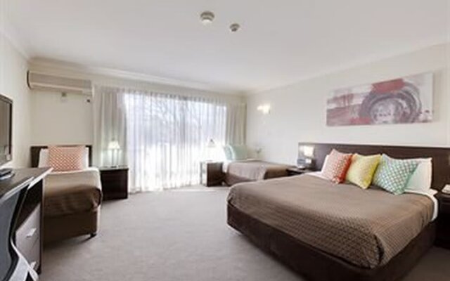 BEST WESTERN Tall Trees Canberra