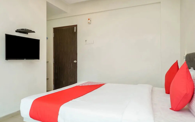 OYO 24792 Hotel Heramb