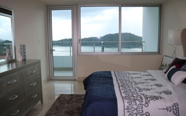 09B Perfect 1 bedroom apartment with stunning view