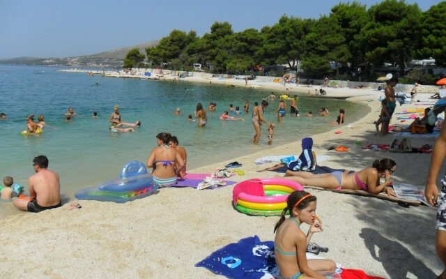 A2-apt w. Shared Pool & Balcony,next to the Beach