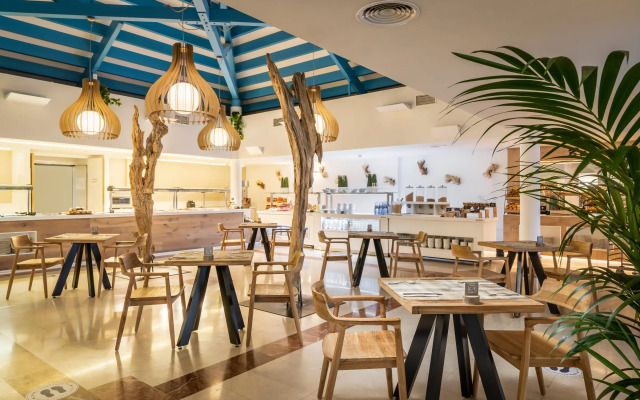 Casas del Lago Hotel, Spa & Beach Club - Adults Only
