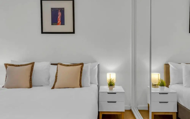 Queens Quay Mansion House Flat