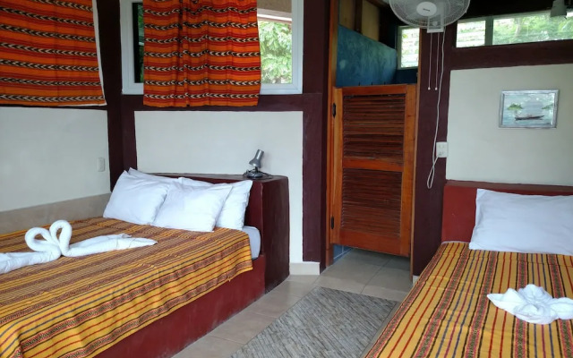 Zapote Tree Inn