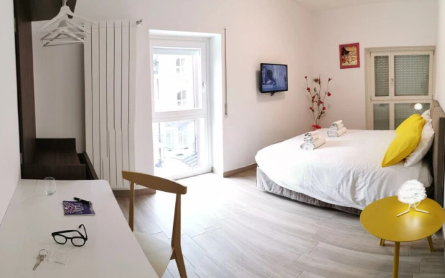 Via Roma B&B