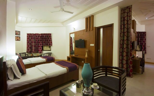 Hotel Delhi 37