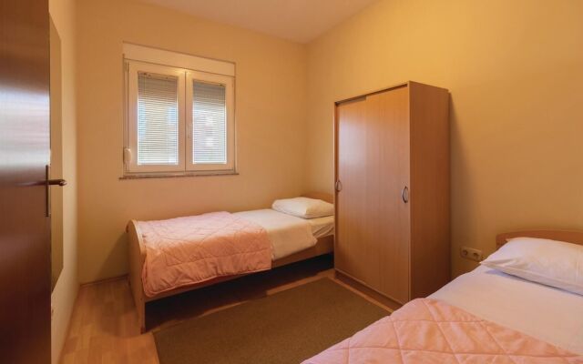 Stunning Home in Zadar With Wifi and 2 Bedrooms