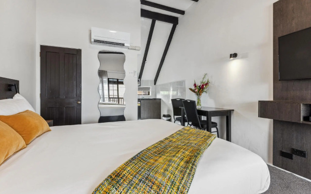 Knights Inn