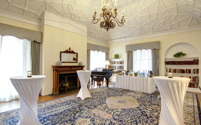 The Roger Smith Hotel