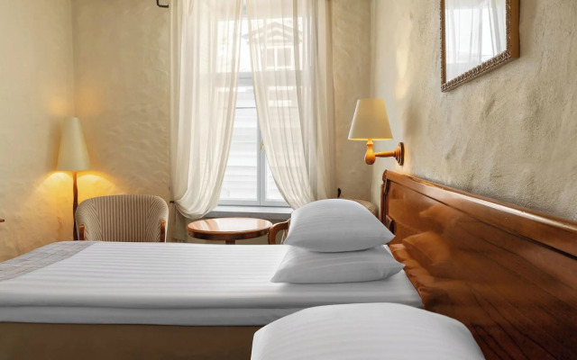 Rixwell Collection Savoy Boutique Hotel