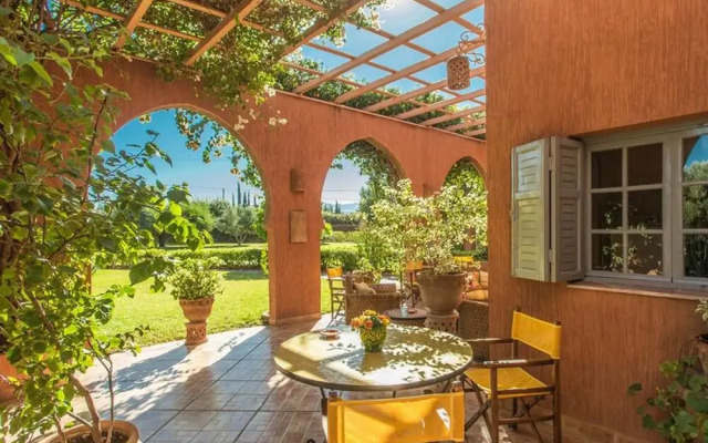 Villa les Oliviers 2 Bedrooms - A Setting of Tranquility