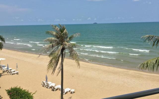 Private Beach Front 5 Bedrooms House