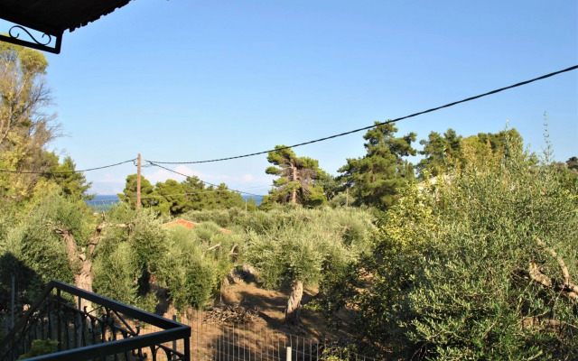 The Olive Grove Apartment by Konnect, Dasia