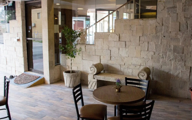 Hotel Royal Inn