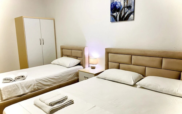 Grand Blue Apartments