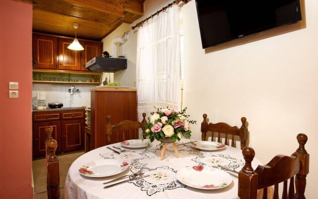 Stavroulas Cottage House