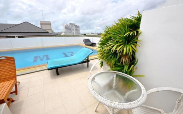 Beach and Mounteen By Pattaya Capital Property