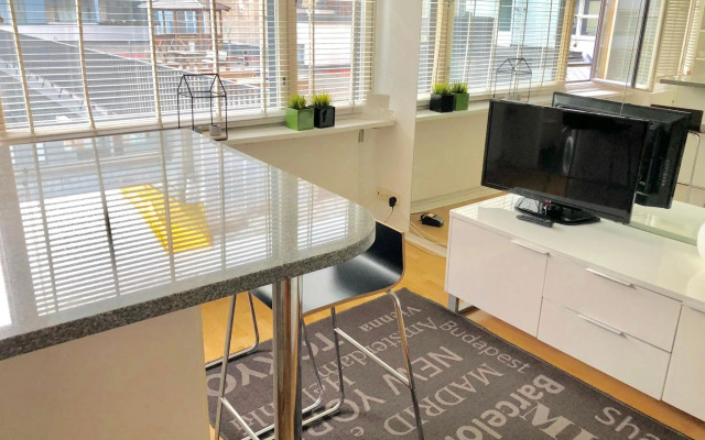 Kamppi Sweet Studio
