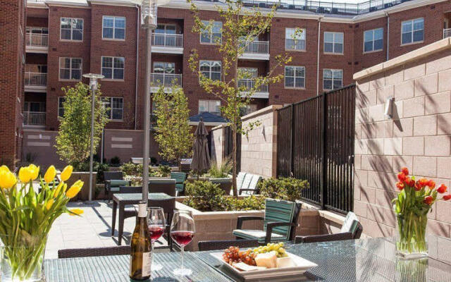 Madison at Ballston Station Apartment 1-203