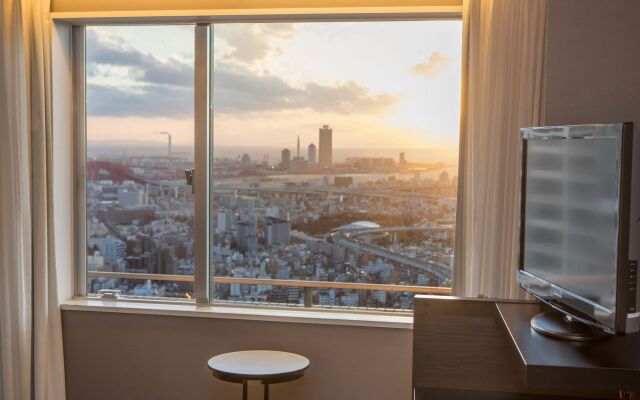 ART HOTEL Osaka Bay Tower