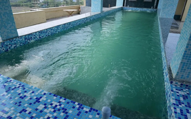 Goroomgo Hotel Coral Suites Puri