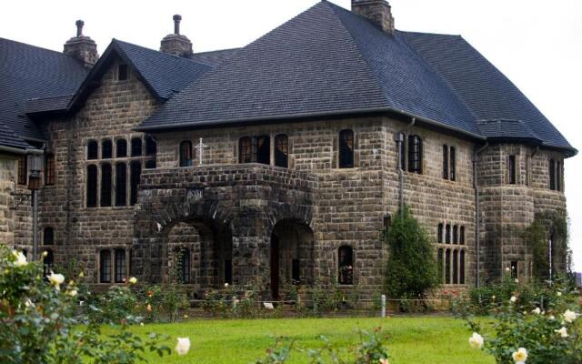 Grand View Guest House & Restaurant
