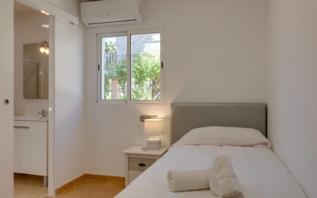 Villa SEA Front Alcudia - Villa Garballo