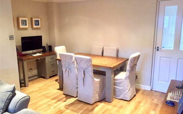 2 Bedroom House In Haymarket